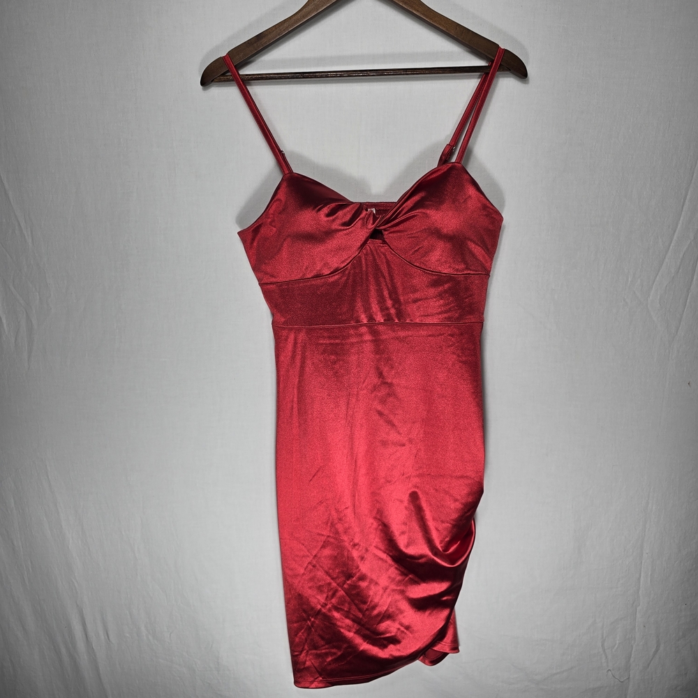 Madden NYC Size Large Red Satin Spaghetti Strap Dress